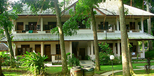 indonesien - bukit lawang cottages_front
