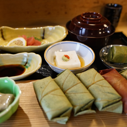 Nara Kakinoha Zushi
