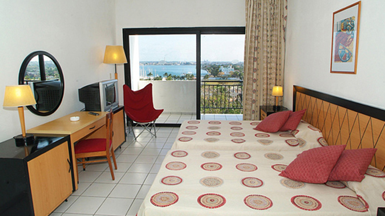 cuba - cienfuegos - jagua hotel_standard vaerelse_udsigt