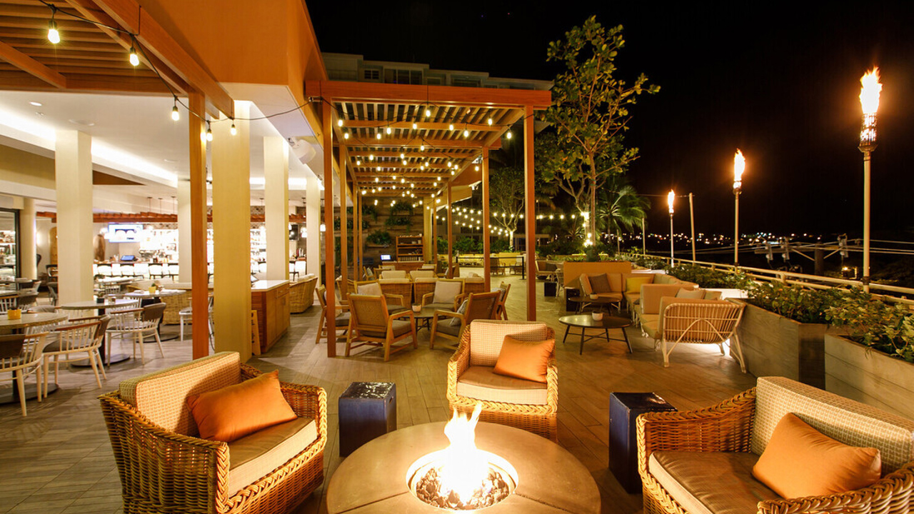 Queen Kapiolani Hotel Deck Bar Night