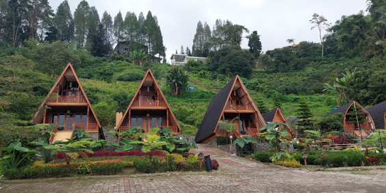 Berastagi Hus Batak 2246760355