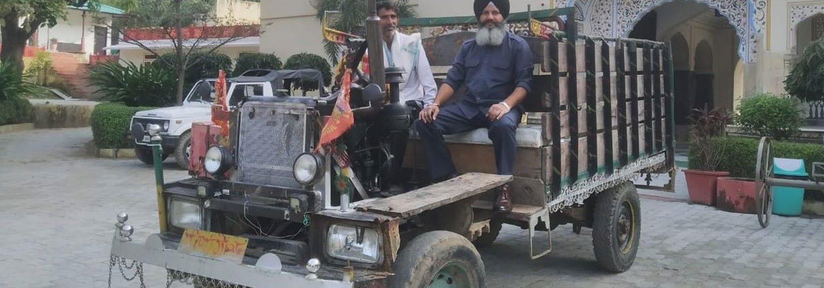 Dhula Garh Lastbil Til Rundtur