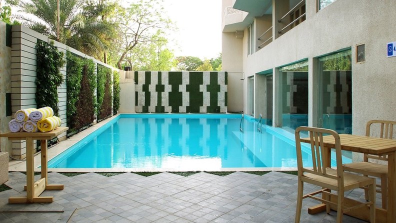 Sarovar Premiere Jaipur Pool