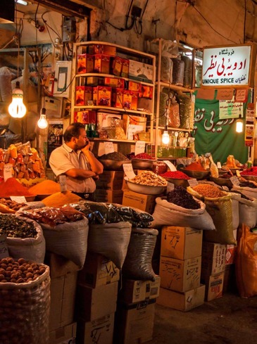 isfahan_basar_01_hf
