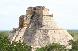 mexico - yucatan_uxmal_tempel_08