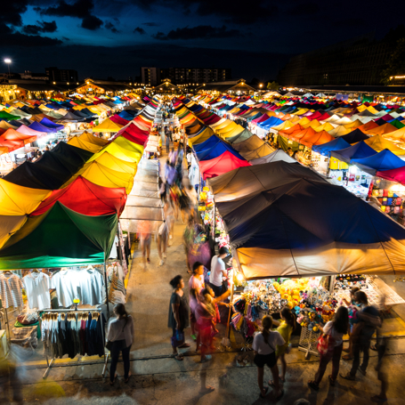 Bangkok Markeder Om Aftenen