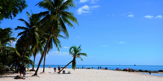 Hua Hin Beach 210609253