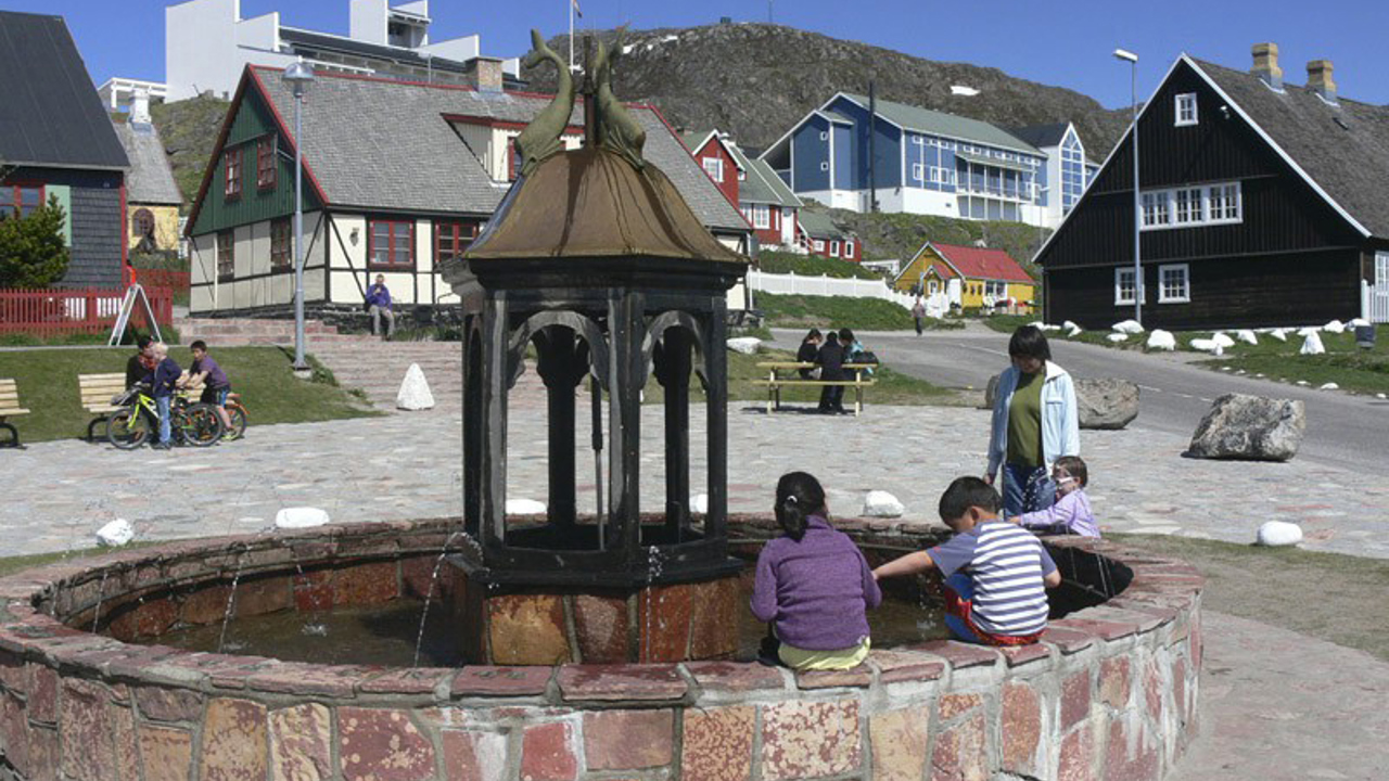 Brasserie Hotel Qaqortoq Byens Torv (1)