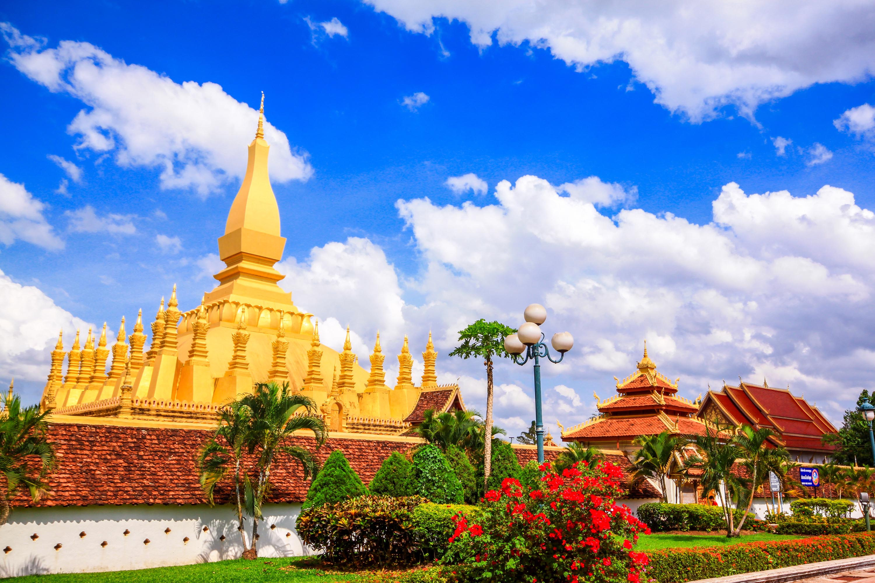 laos - vientiane_wat pha that luang_golden pagoda_03
