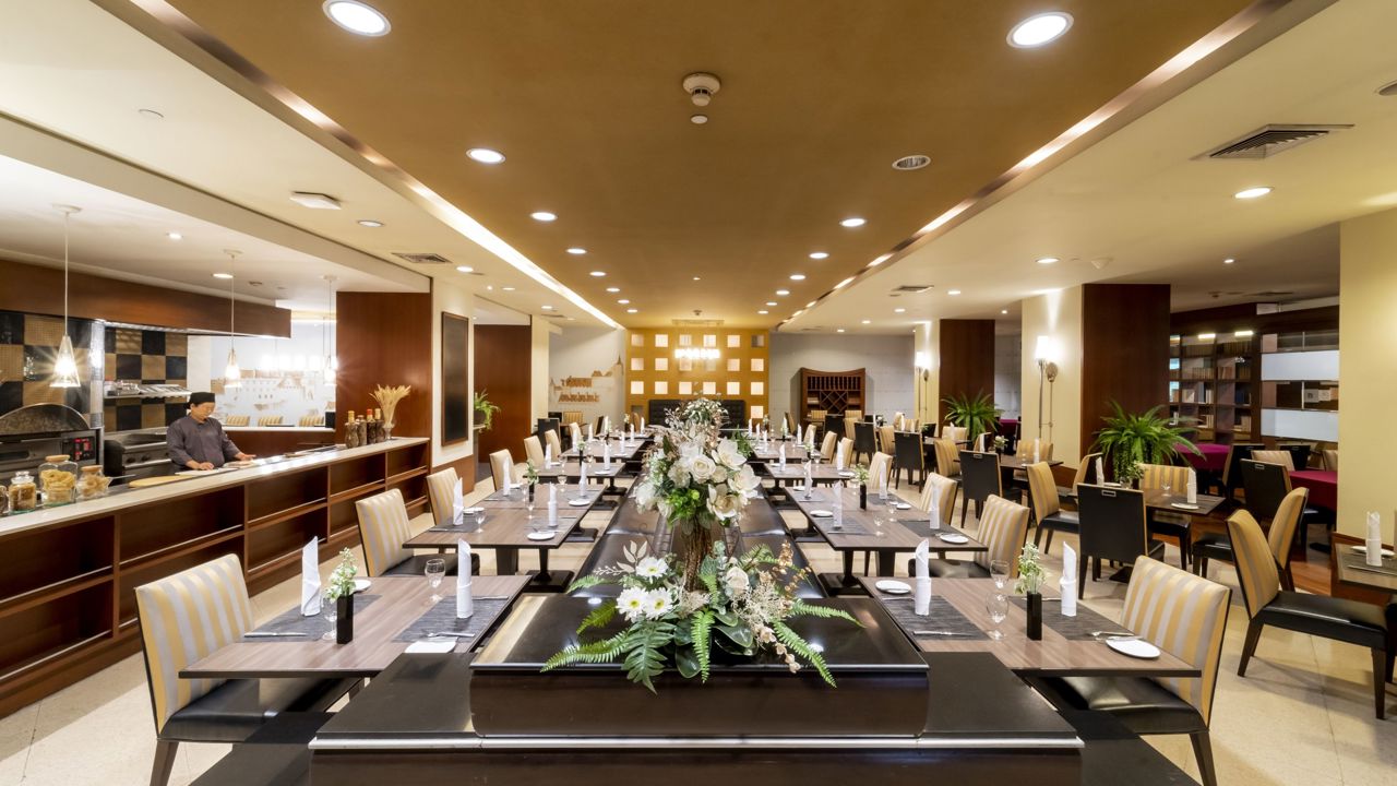 Thailand Bangkok Century Park Hotel Restaurant