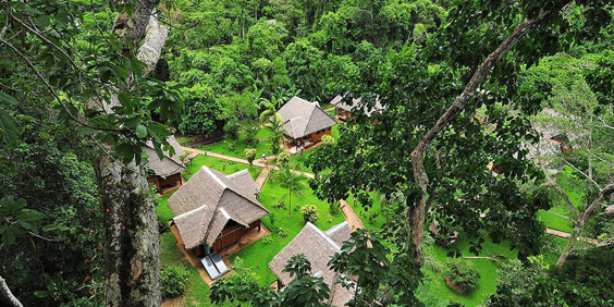 peru - amazonjunglen - tambopata eco lodge_hotel facade_01