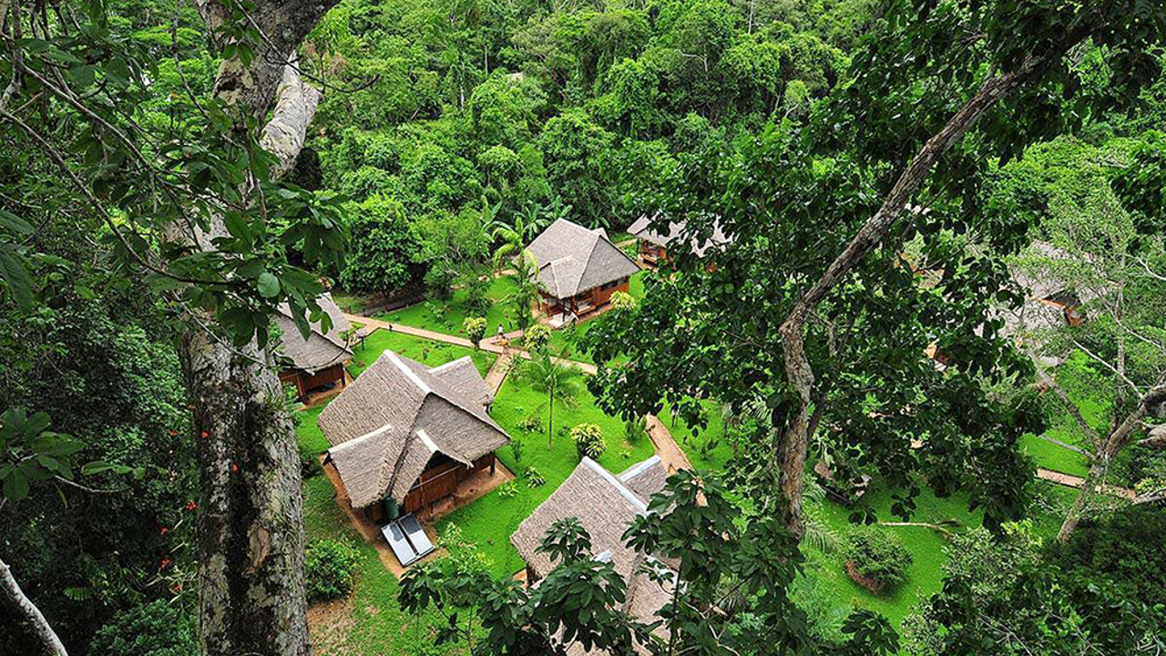 peru - amazonjunglen - tambopata eco lodge_hotel facade_01