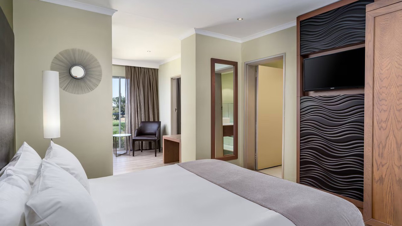 Protea Hotel Upington Standard Queen Room