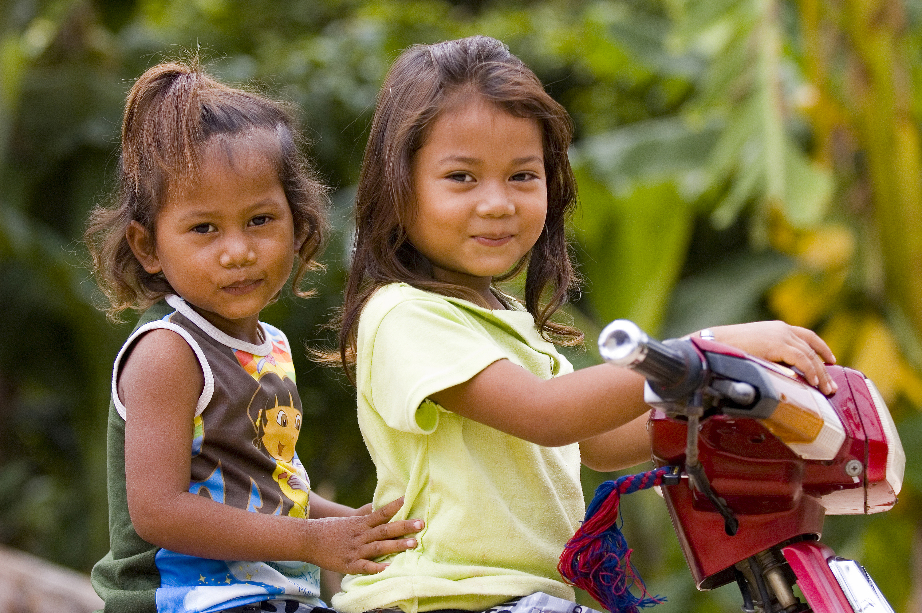 colombia - cambodia_befolkning_boern_03