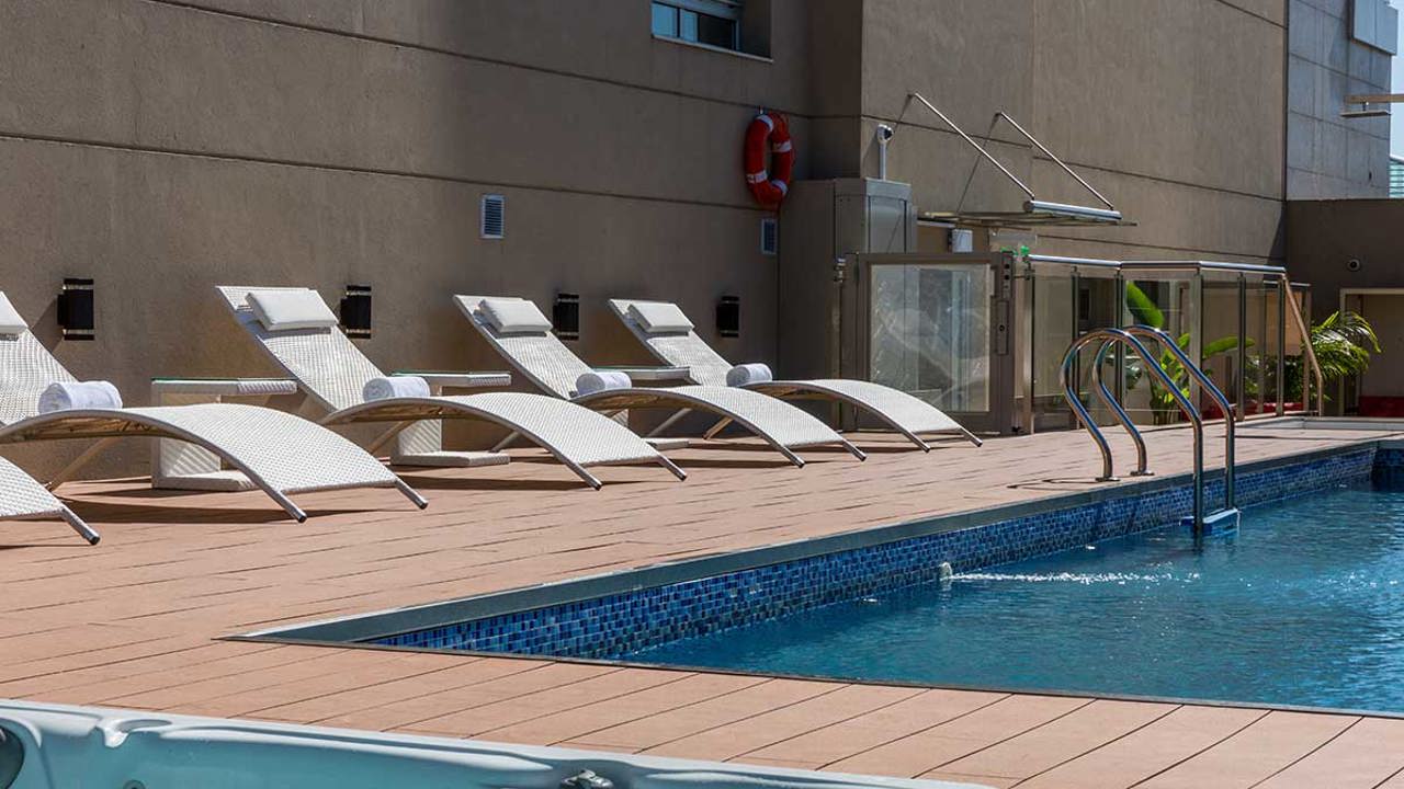 Buenos Aires Palladio Hotel Pool 01