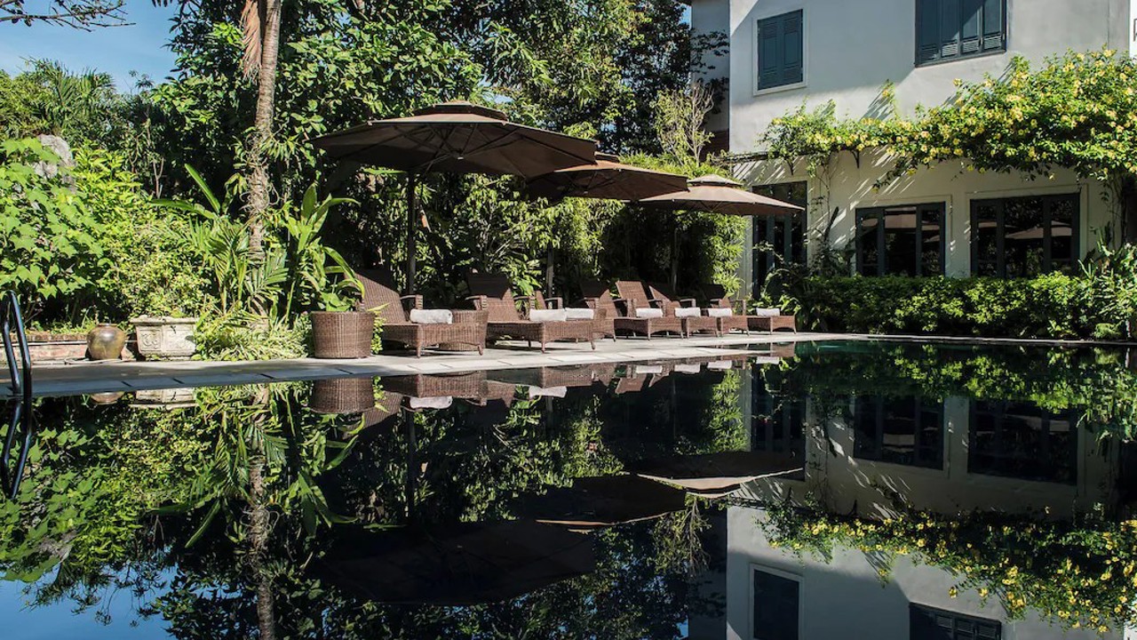 Pool Og Bygning Le Clos Du Fil