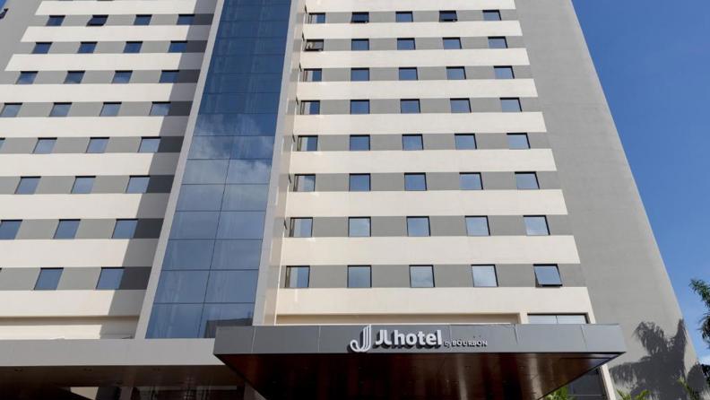 JL Hotel By Bourbon Exterior