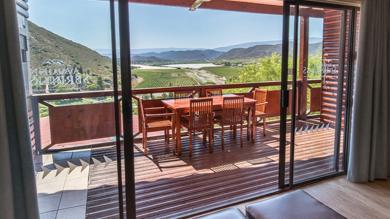 Avalon Springs Resort Mountain Chalets 03