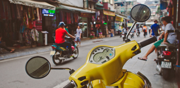 vietnam - hue scooter_01