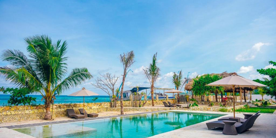 Bali Sumba Rua Beach Resort Pool 01