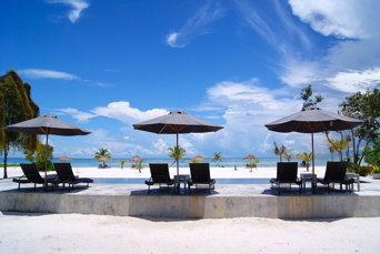 The Secret Garden Pool 01