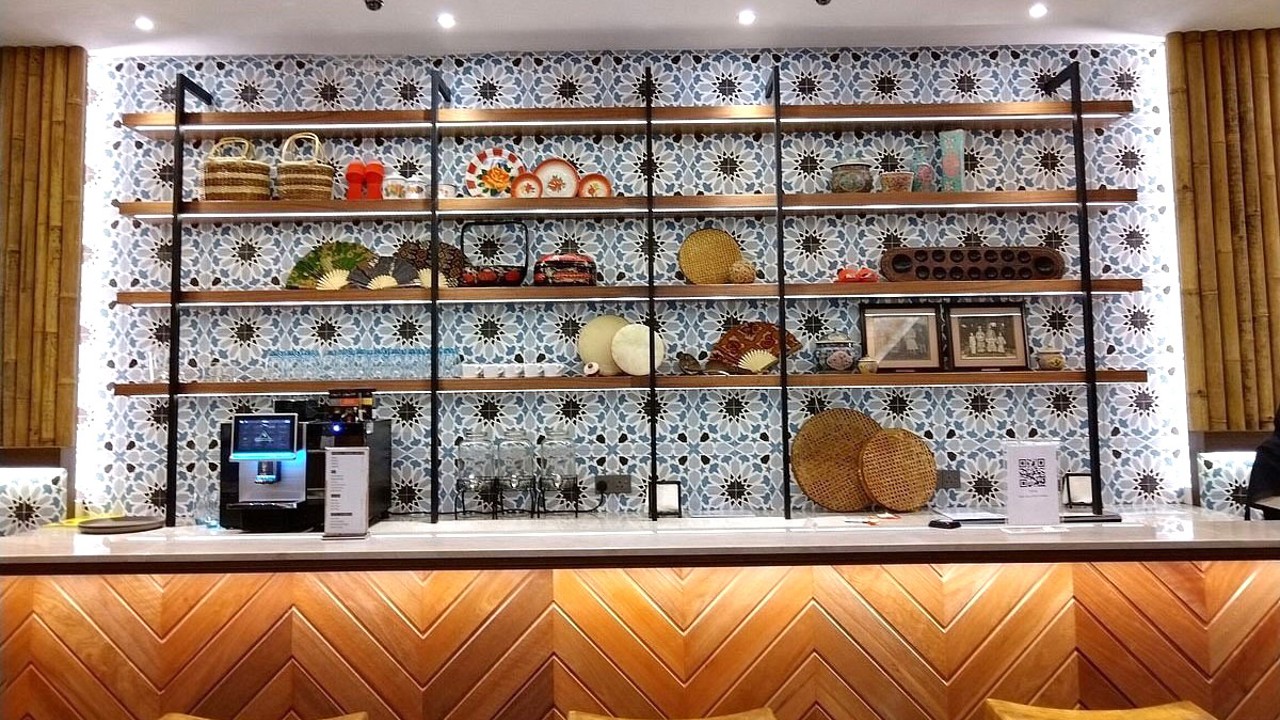 Baba House Hotel Bar 01