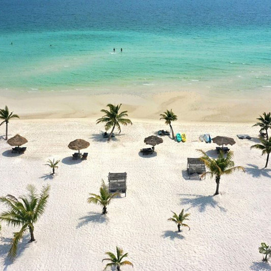 The Secret Garden Strand 02