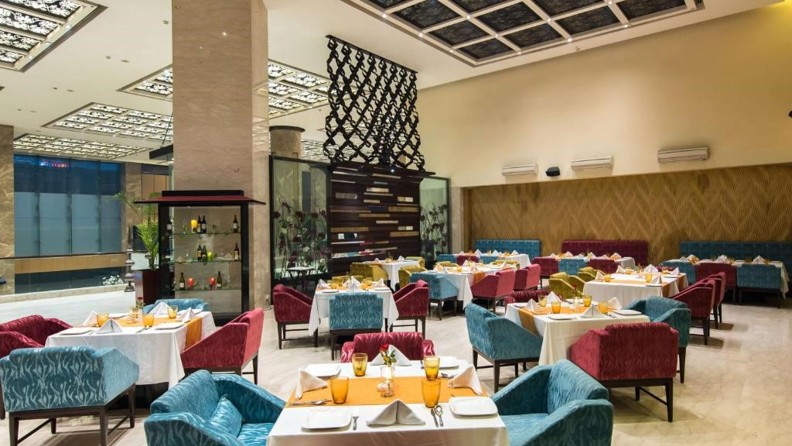 Country Inn And Suites By Radisson Sahibabad Restaurant