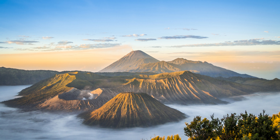 Mount Bromo GT 494386476