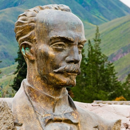 ecuador_quito_statue_monument_mitad del mundo_01