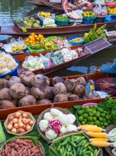 Damnoen Saduak Floating Market