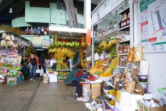 Der er tid til at udforske byens madmarkeder...