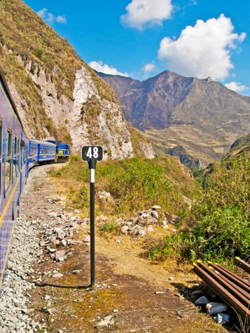 peru - aguas calientes_tog_02