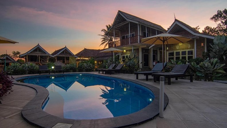 Tetebatu Flush Harmony Pool Aften