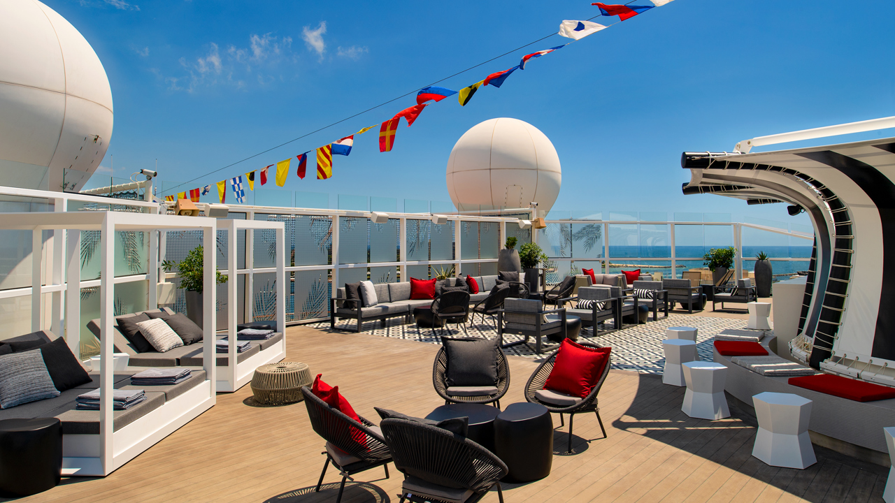 CEL EQ Retreat Sundeck 1