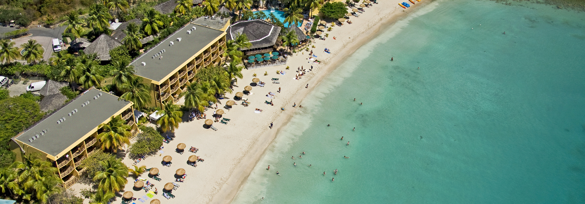 dansk vestindien - st. thomas - emerald beach_resort_hotel oppefra_02