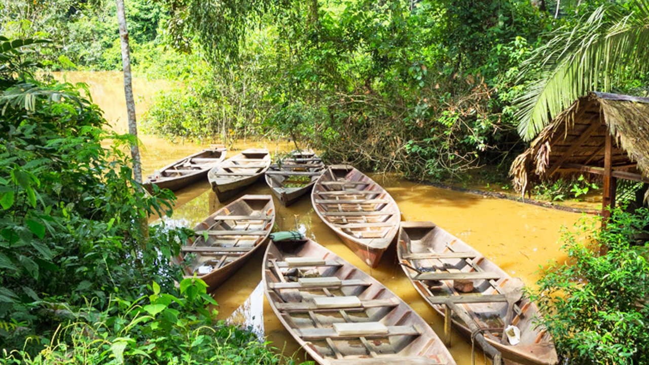 peru - amazonjunglen - haciendaconcepcion_både_hotel lagune_01