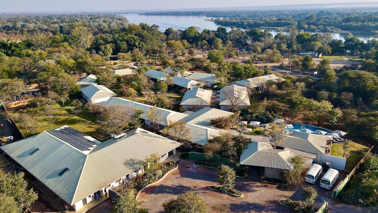 Insika Lodge Ovenfra