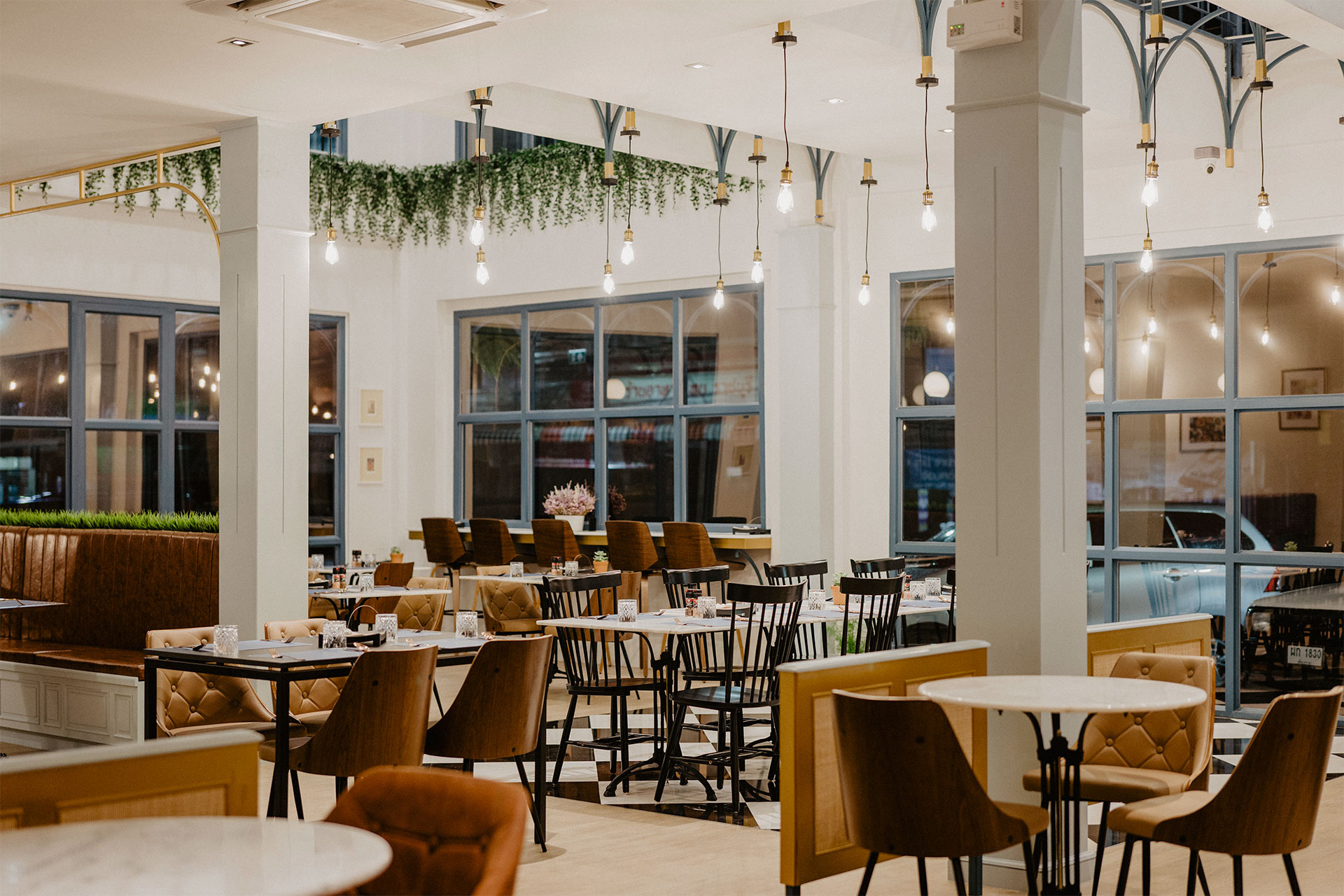 Sooknirund Hotel Restaurant 02