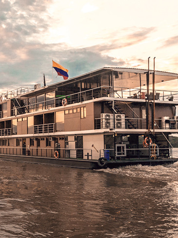 Ecuador Amazonas Flodkrydstogt Manatee Skib02