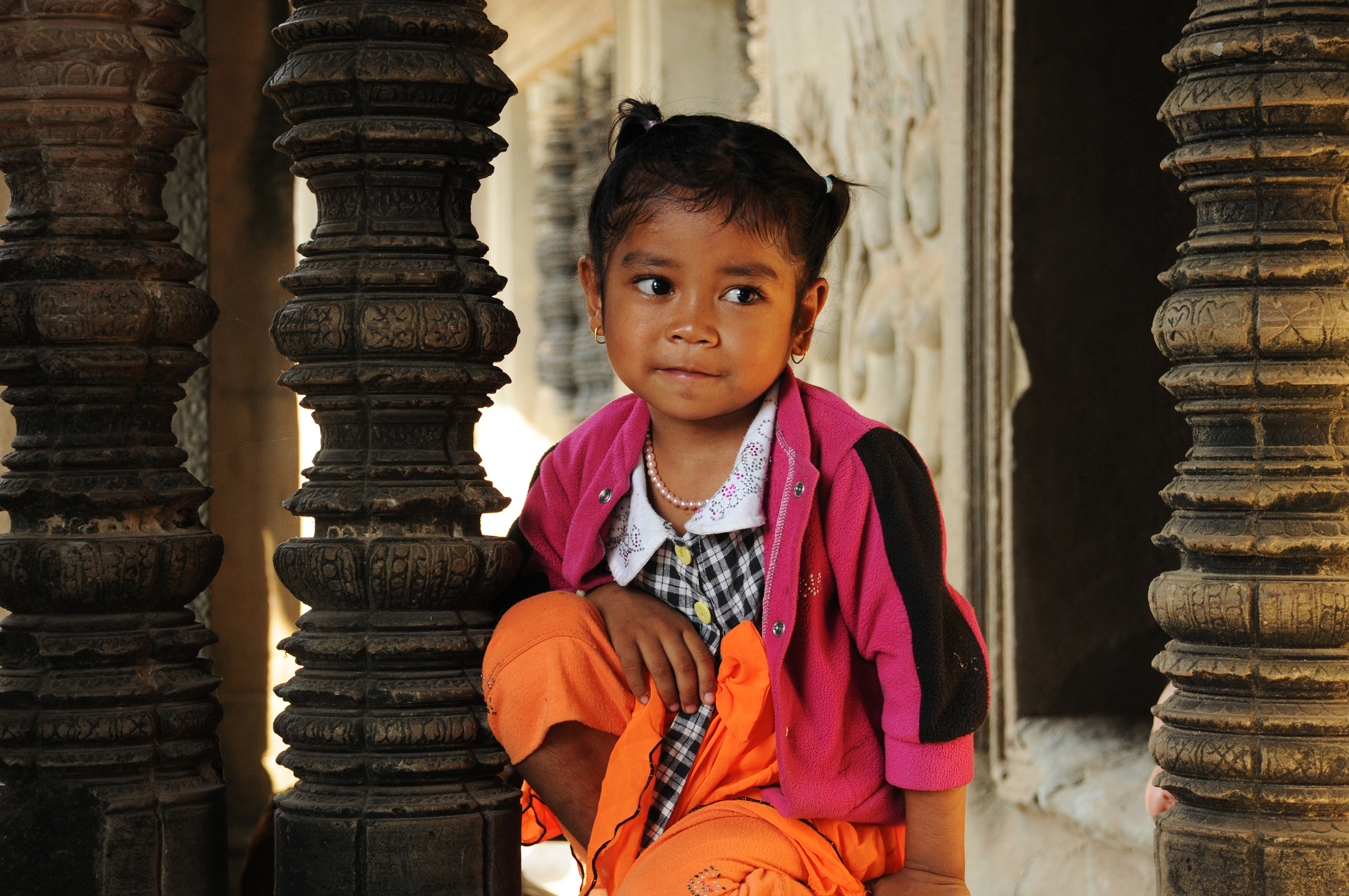 colombia - cambodia_befolkning_pige_01