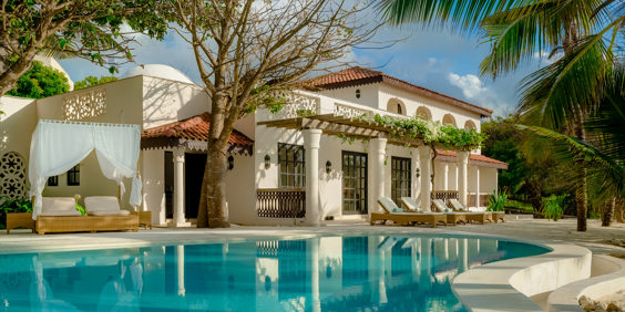 Swahili Beach Resort Pool 02