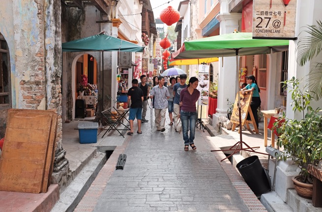 malaysia - ipoh_vej_befolkning_gaagade_01