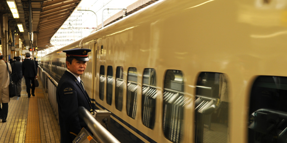 japan - shinkansen_tog_01