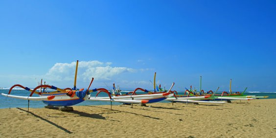bali - sanur_strand_baad_12