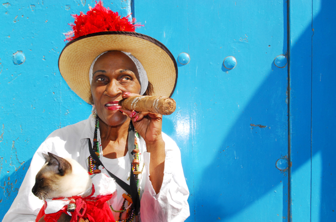 cuba - cuba_befolkning_kvinde_cigar_11