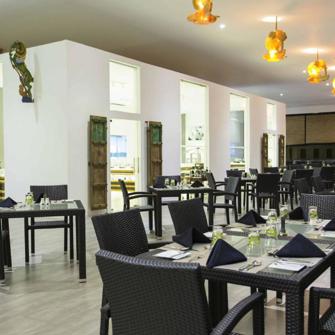Aliya Resort Og Spa Restuarant 2