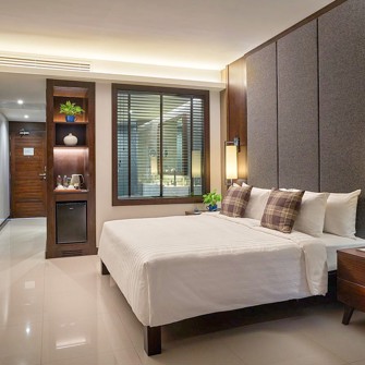 Deluxe Garden View Room