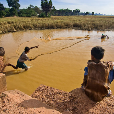 Vietnam - vietnam_befolkning_dreng_fisker_01