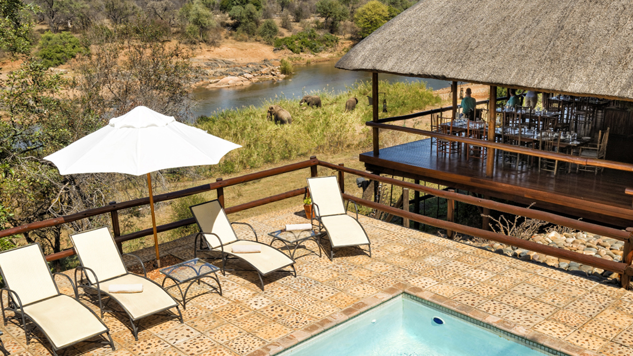 Nyati Safari Lodge 15